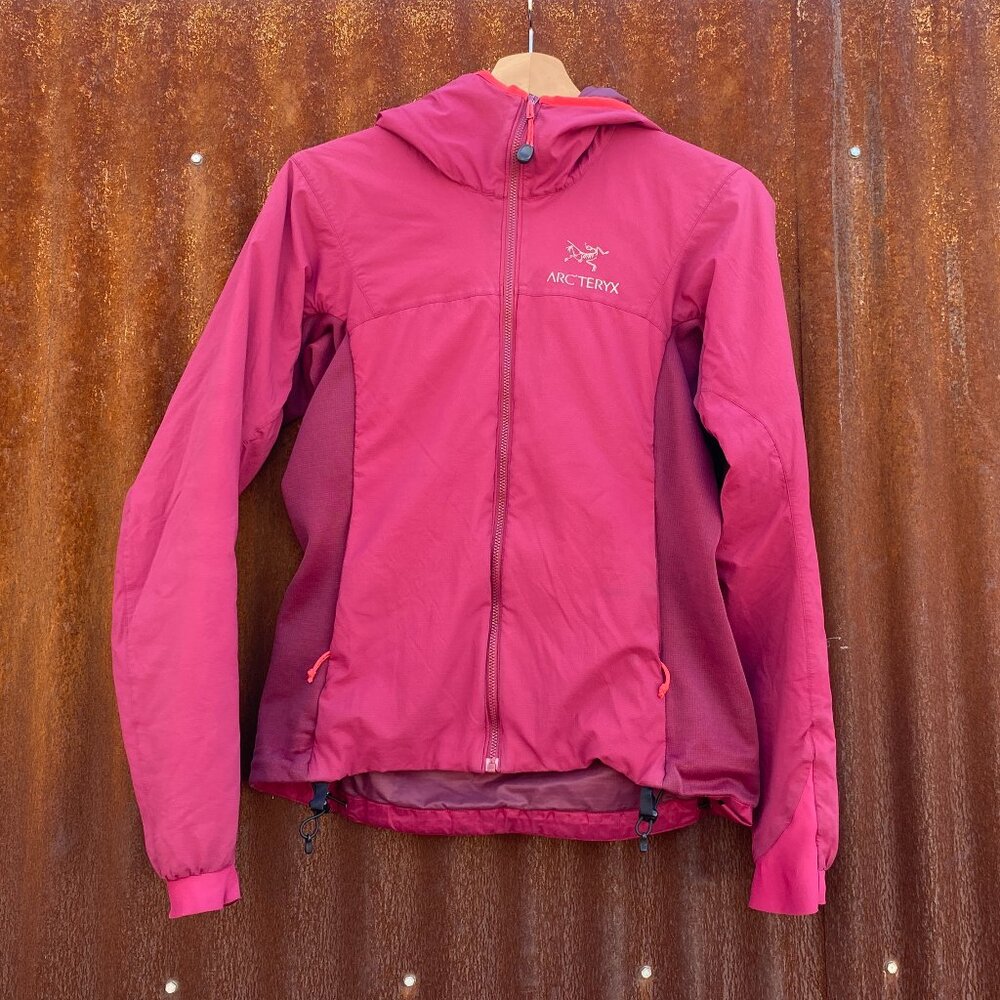 Arc'Teryx Atom Insulated Hoody Jacket - S small magenta women